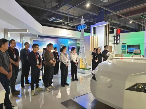 龍巖高新區(qū)經(jīng)開區(qū)舉辦重點(diǎn)產(chǎn)業(yè)鏈高質(zhì)量發(fā)展培訓(xùn)班，提升文教科技開發(fā)能力